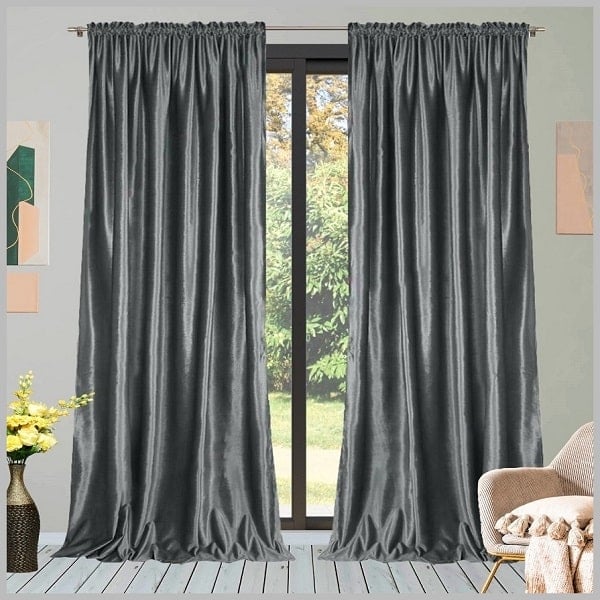 Stout Toerist Kreek GF2.1 ( Kant en klaar 80% Verduisterend Gordijn van hoge kwaliteit Fluweel –Zilvergrijze kleur- 270×140 cm ) | Glow Thuis Stout Toerist Kreek GF2.1 ( Kant en klaar 80% Verduisterend Gordijn van hoge kwaliteit Fluweel –Zilvergrijze kleur- 270×140 cm ) | Glow Thuis