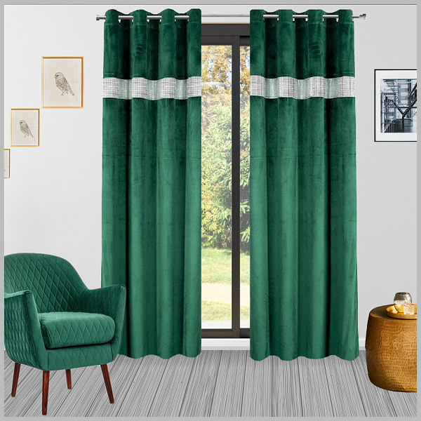 Turbine Geit Appartement GF4.3 ( Verduisterende fluwelen gordijnen met zirkonia strook – kant en  klaar gordijn – Groene kleur- Met ring – 250×135 cm ) | Glow Thuis