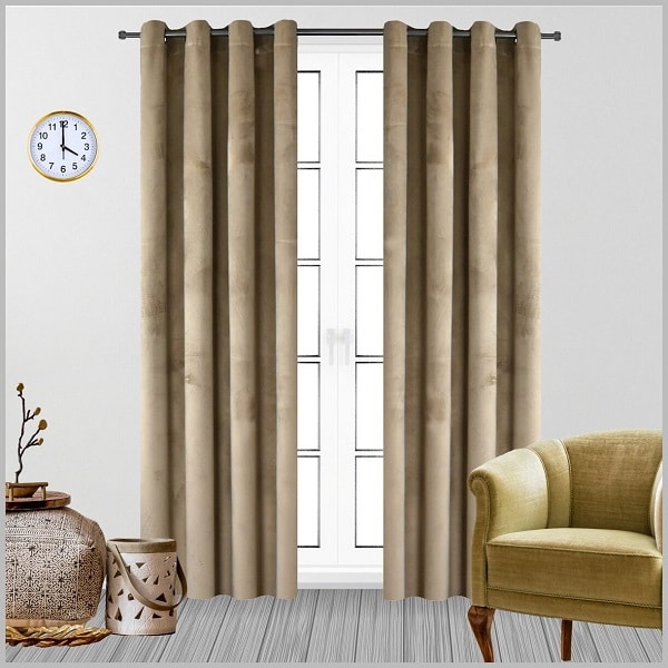 GG1.4 Verduisterend gordijn van hoge kwaliteit Fluweel – en klaar Gordijnen – Beige kleur Curtains – Met Ringen – 140×250 cm) | Glow Thuis