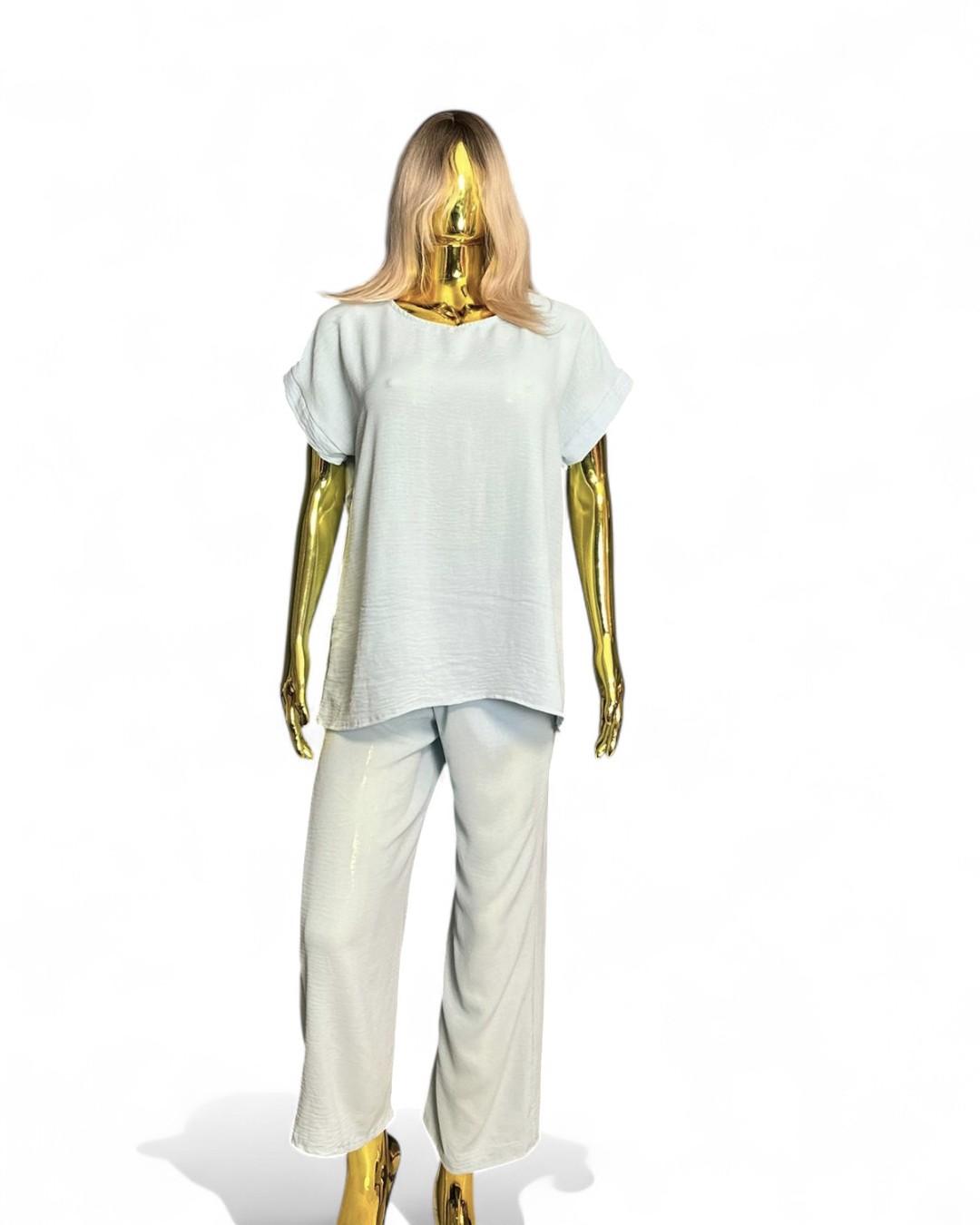 Lichtblauwe dames tweedelige set – comfortabele lounge outfit met top en broek van GlowThuis